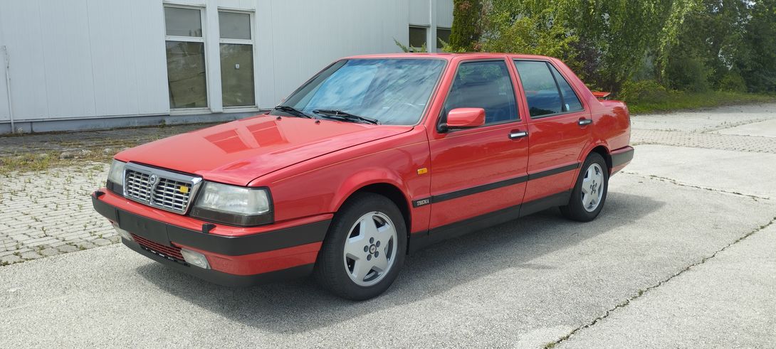 1992 Lancia Thema 8.32