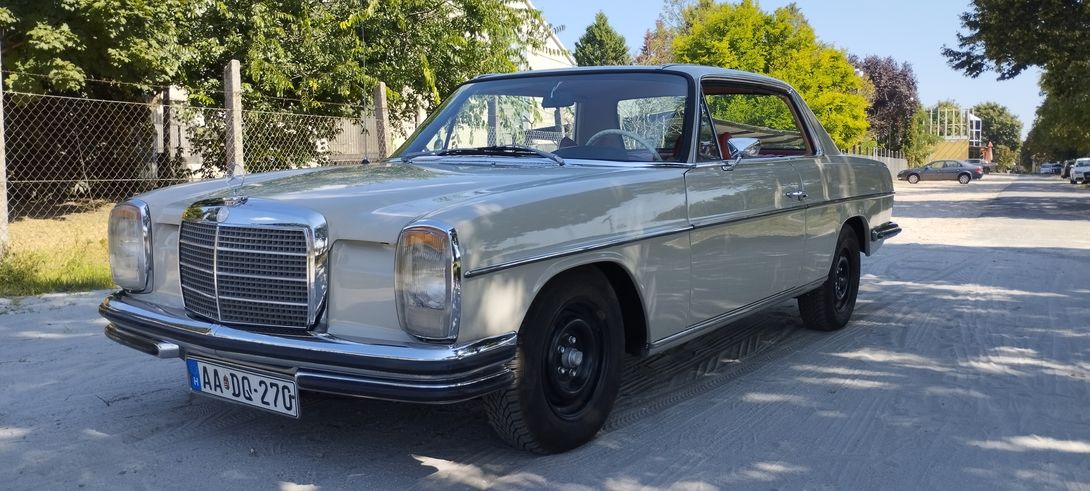 Mercedes W114 280 CE